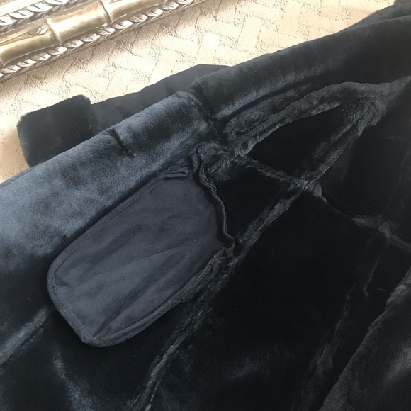 Ann Taylor black coat faux fur, suede feel Medium size - Picture 5 of 12